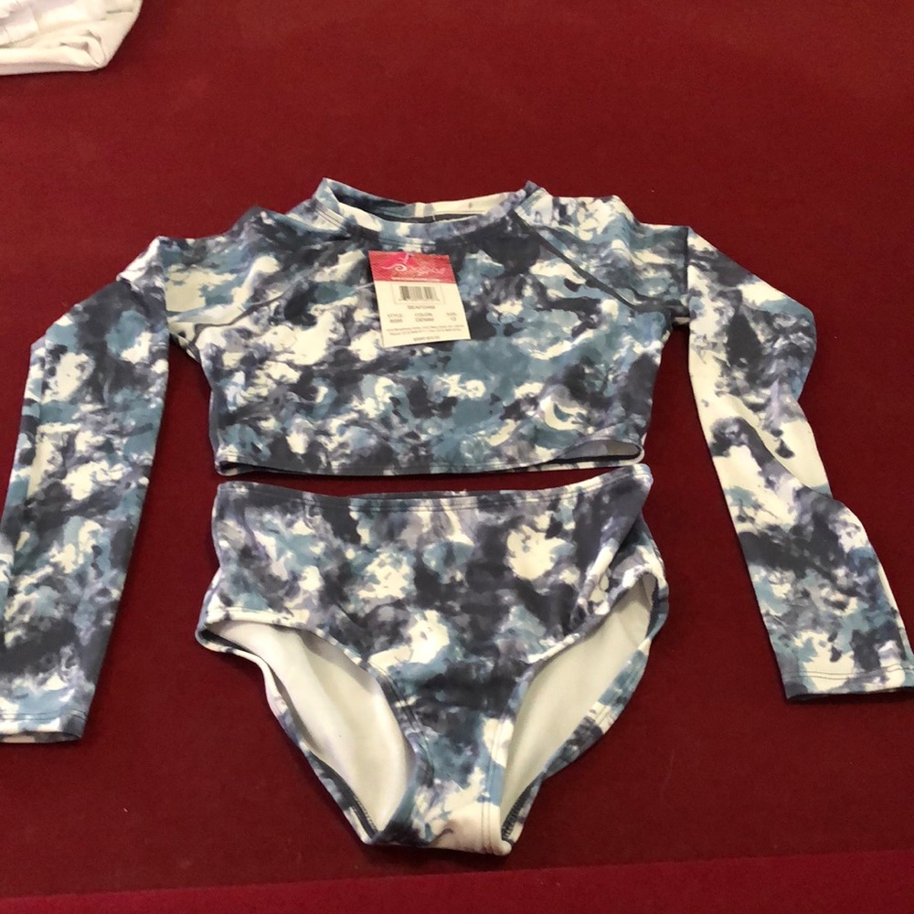 Kanu surf girls long sleeve swim suit